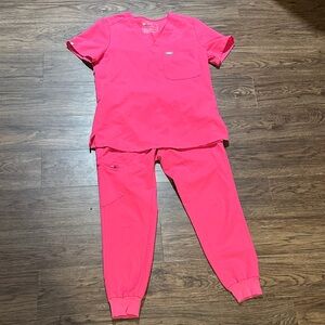Figs Vibrant Pink Scrub Top Size Small and Bottoms jogger XSmall Petite